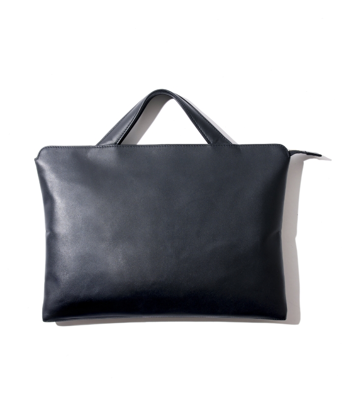 持っているだけでミニマリストになれるバッグ