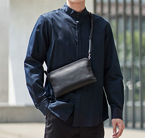 レザーショルダーバッグ