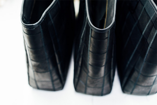 レザートートバッグ