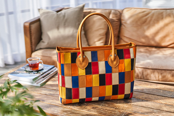 TRION トライオンのレザートートバッグ