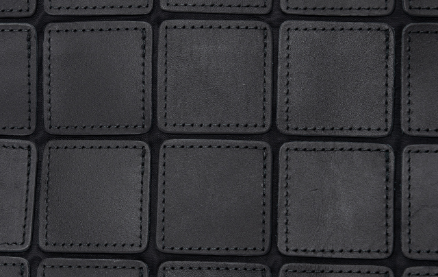 グラブレザーコーティングとナイロン