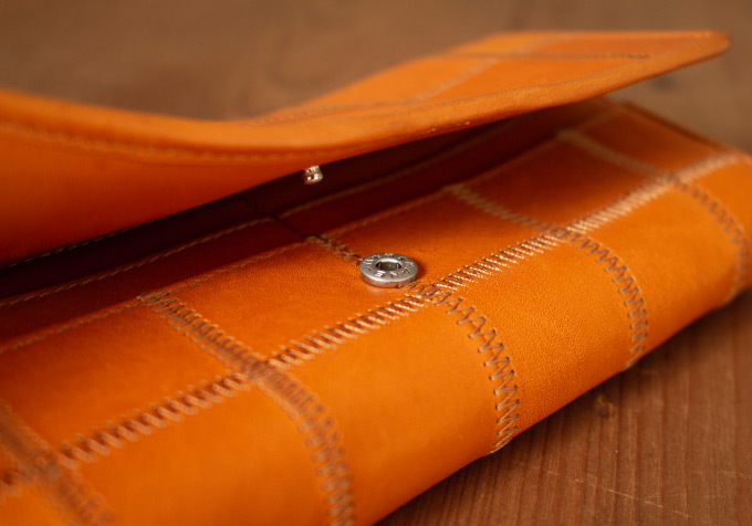 スナップボタン