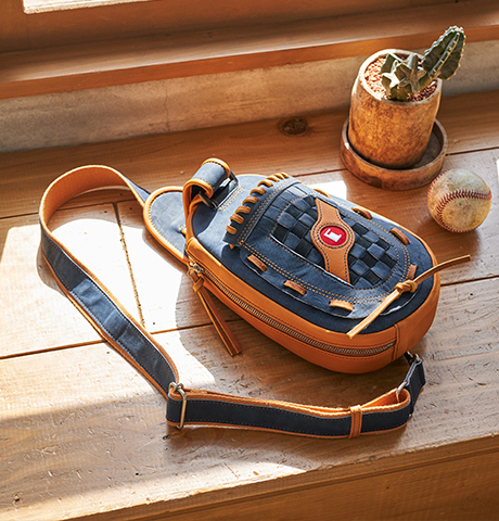 レザーバッグ　グローブバッグ　限定モデル