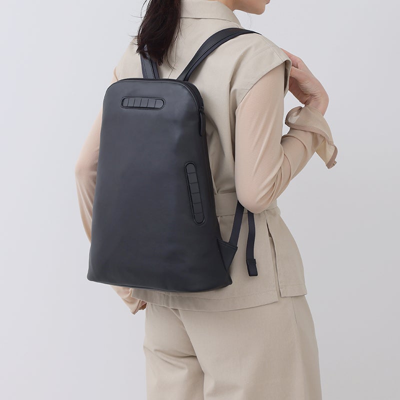 スリムバックパック|SLIM BP|革・レザーバッグのTOMOE(トモエ)公式サイト スリムバックパック|SLIM BP|革・レザーバッグのTOMOE(トモエ)公式サイト