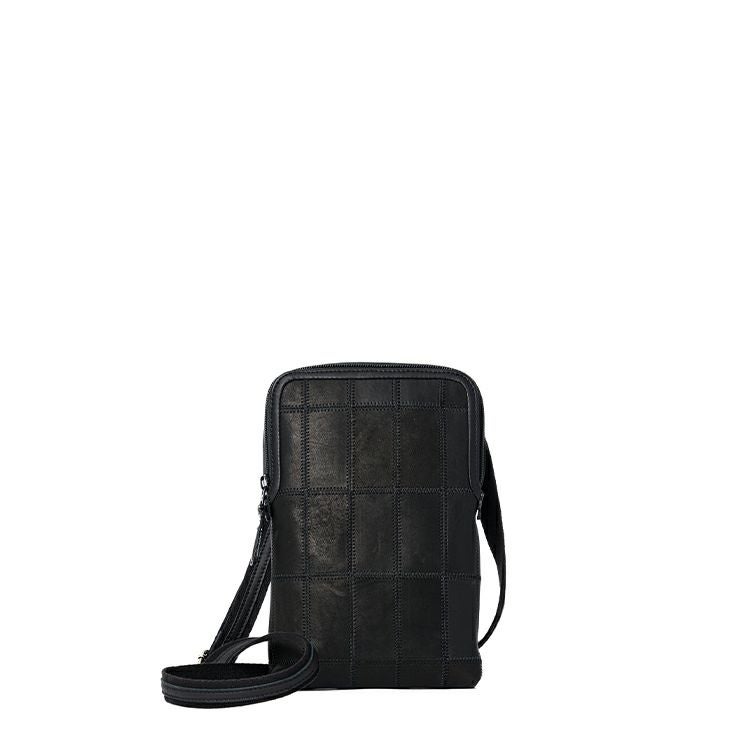 レザーショルダーバッグ