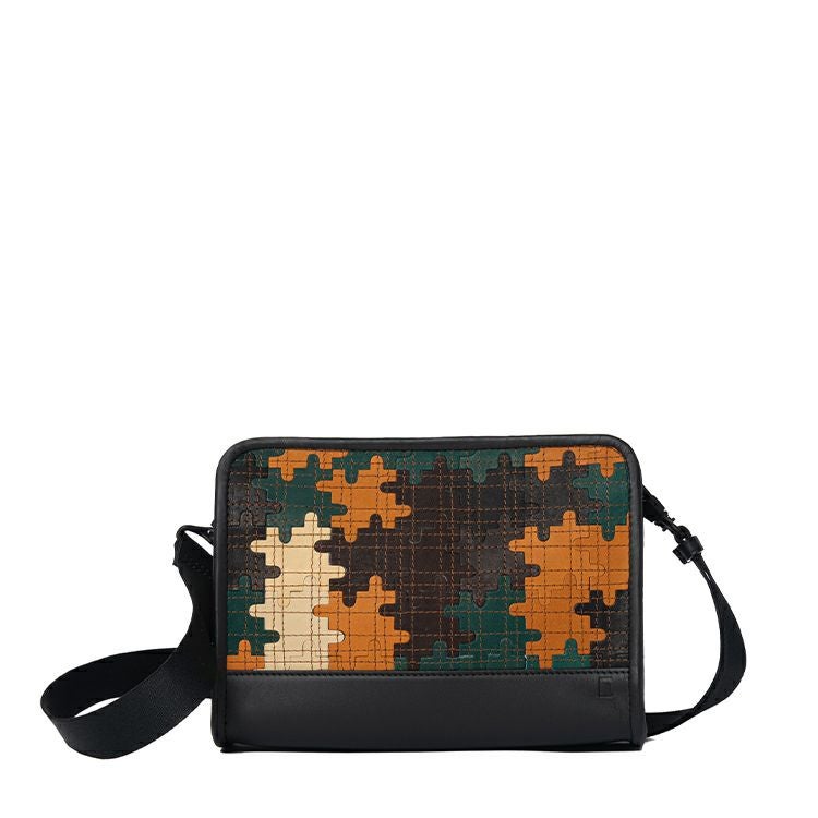 レザーショルダーバッグ