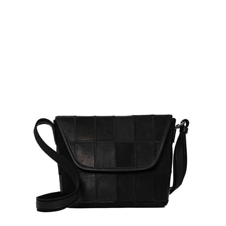 レザーショルダーバッグ フラップミニショルダー