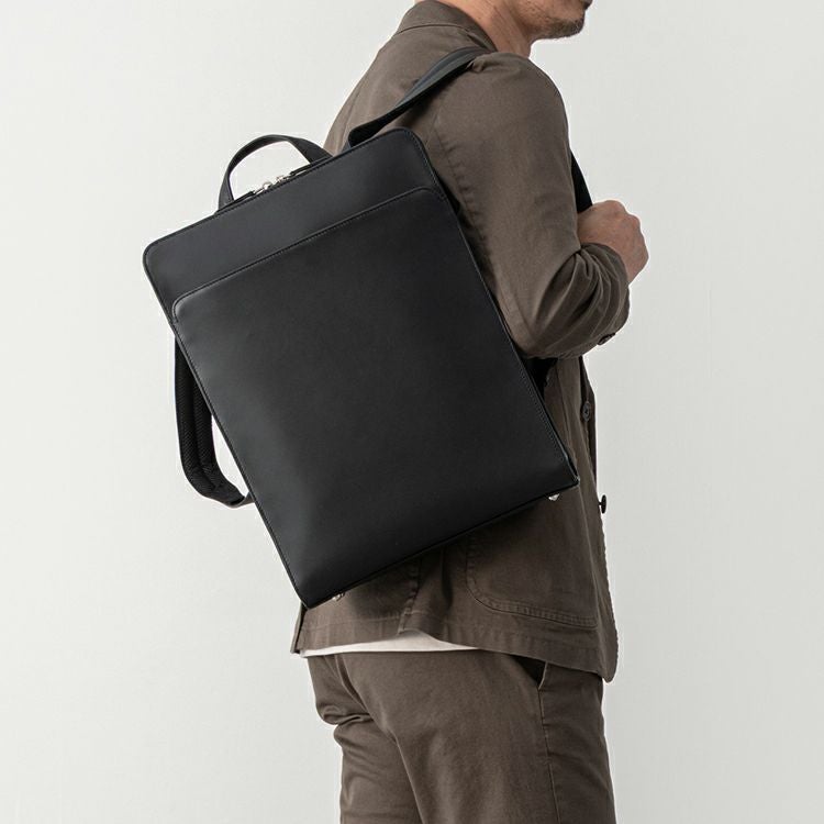 ビジネスバッグ　マチありスクエアバックパックA4