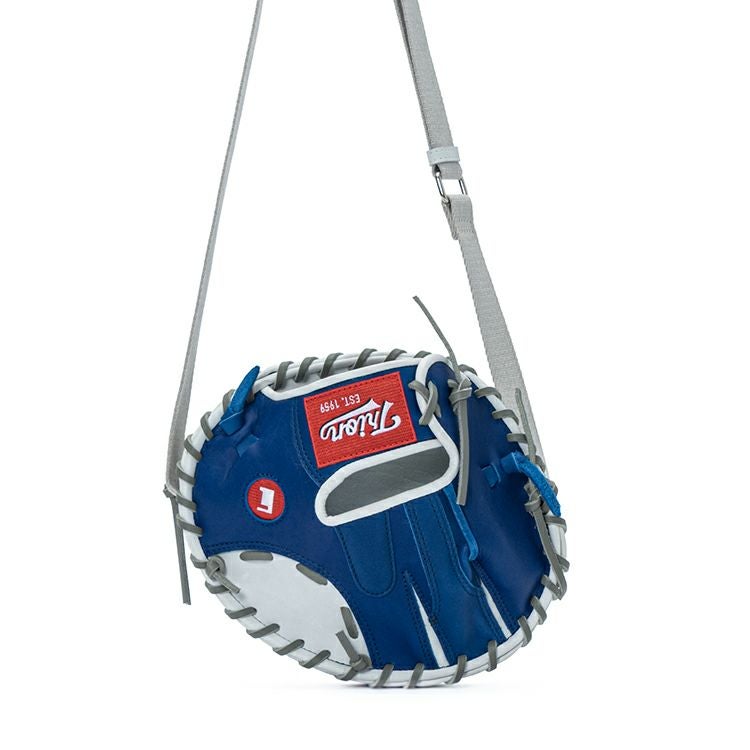 TRIONのミット型トレーニングミットのレザーショルダーバッグ